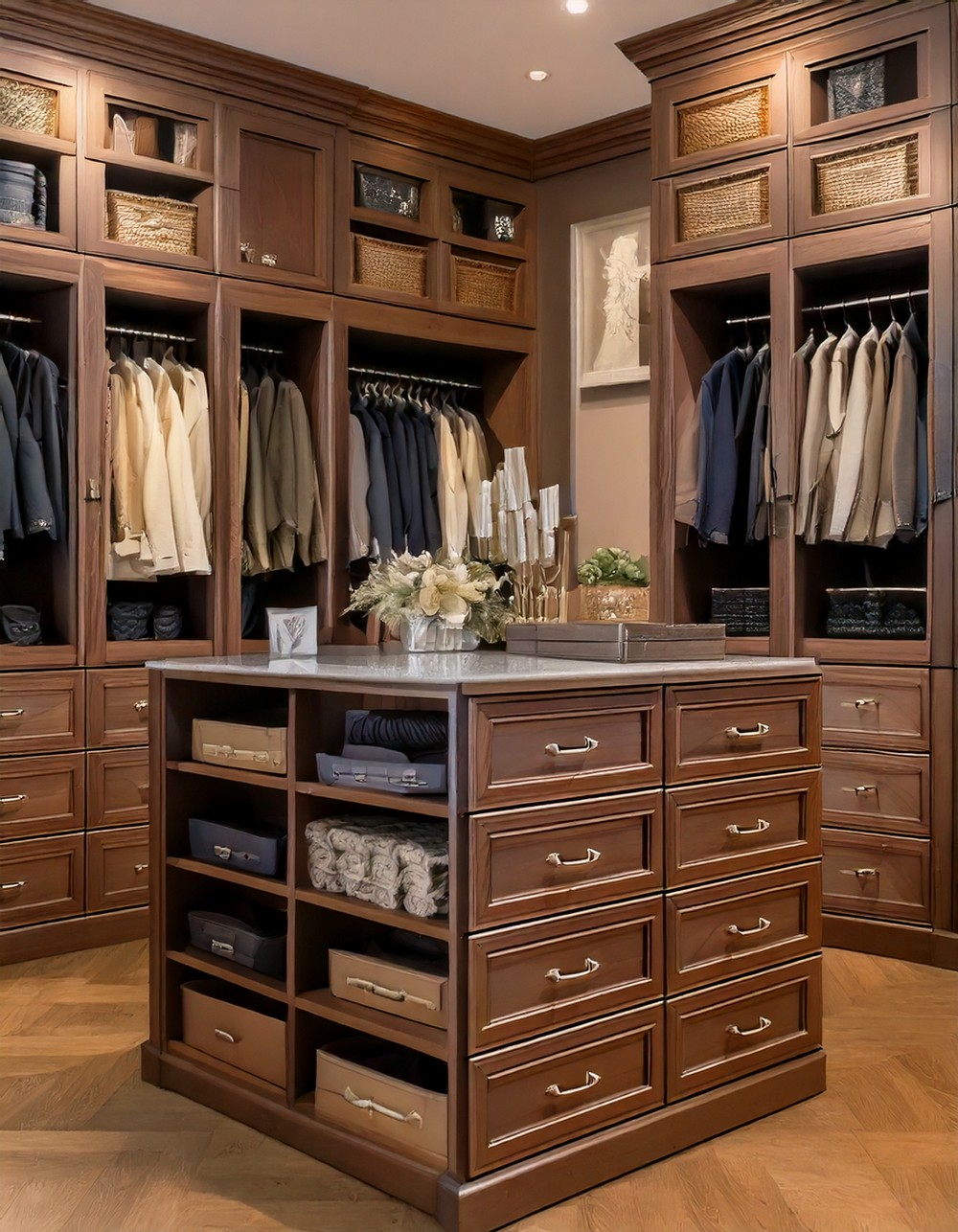 Central island with drawers and display space