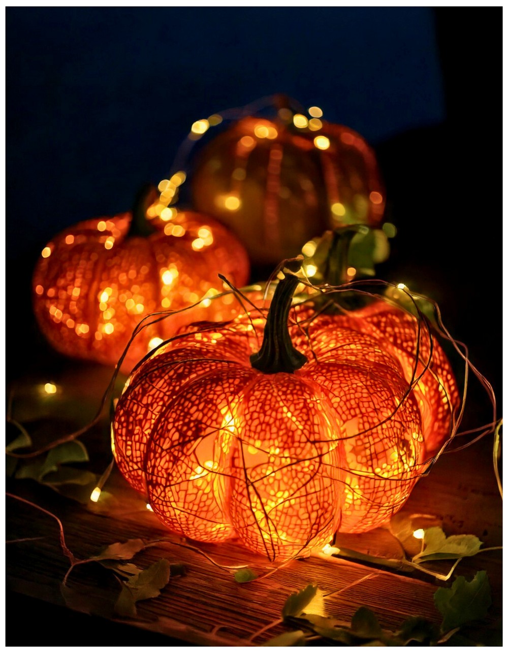 Pumpkin-Shaped String Light Garland
