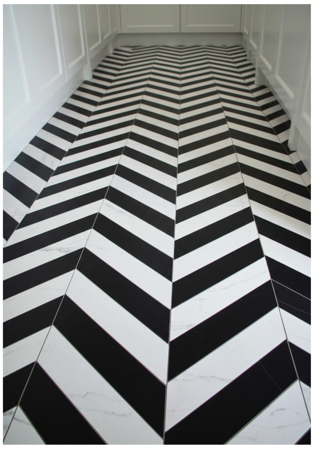 Bold Chevron Pattern Tiles