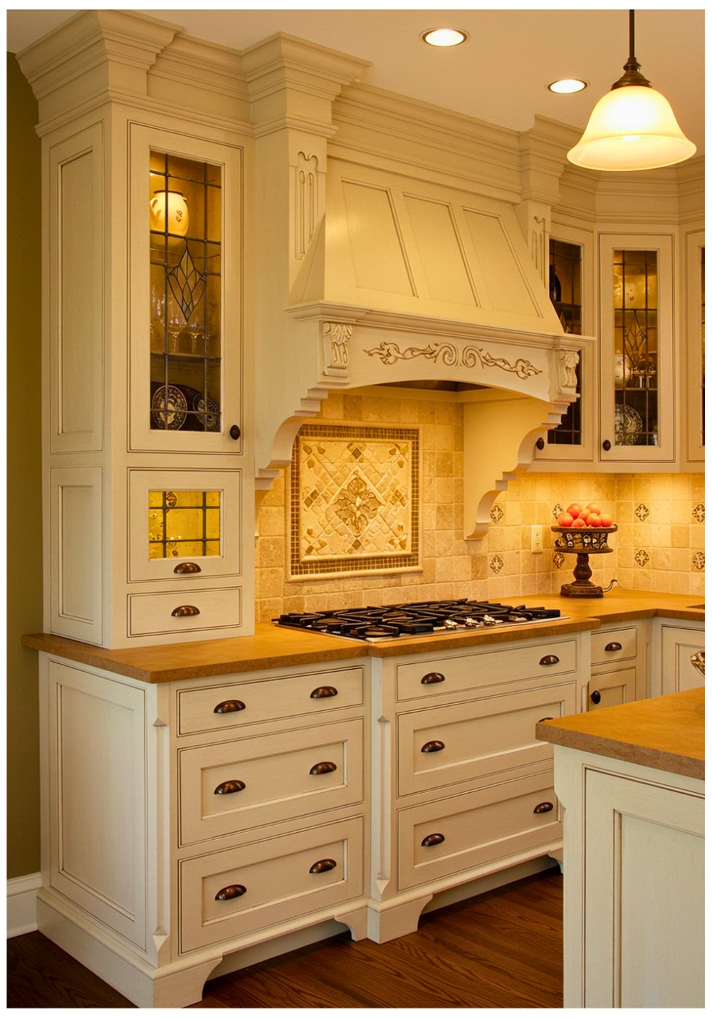 Craftsman Cream Kitchen Cabinets