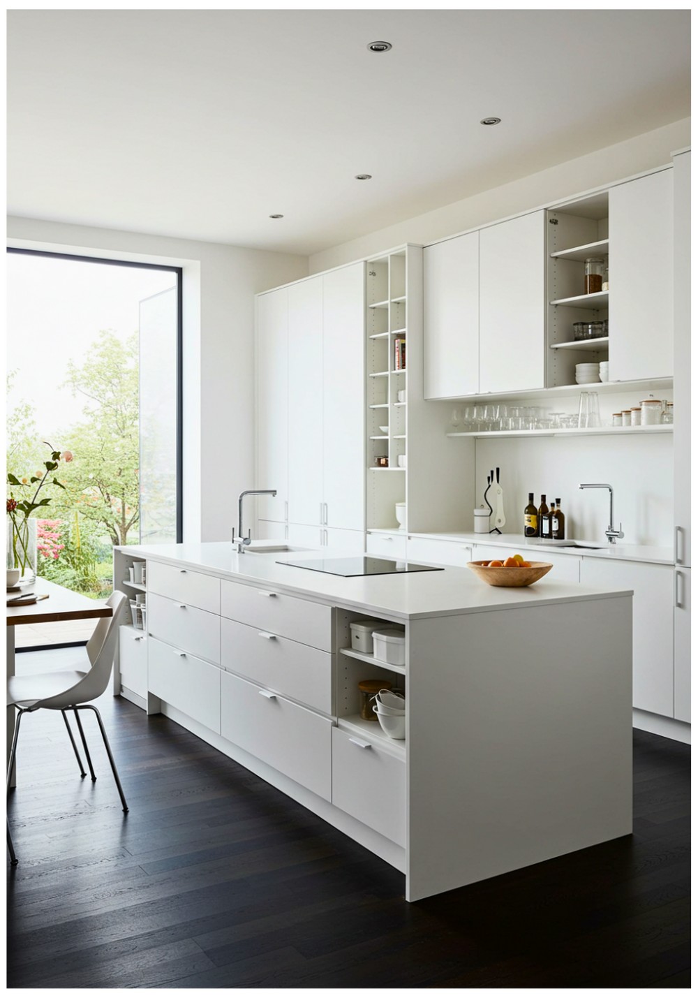 Floor-to-Ceiling Storage Maximization