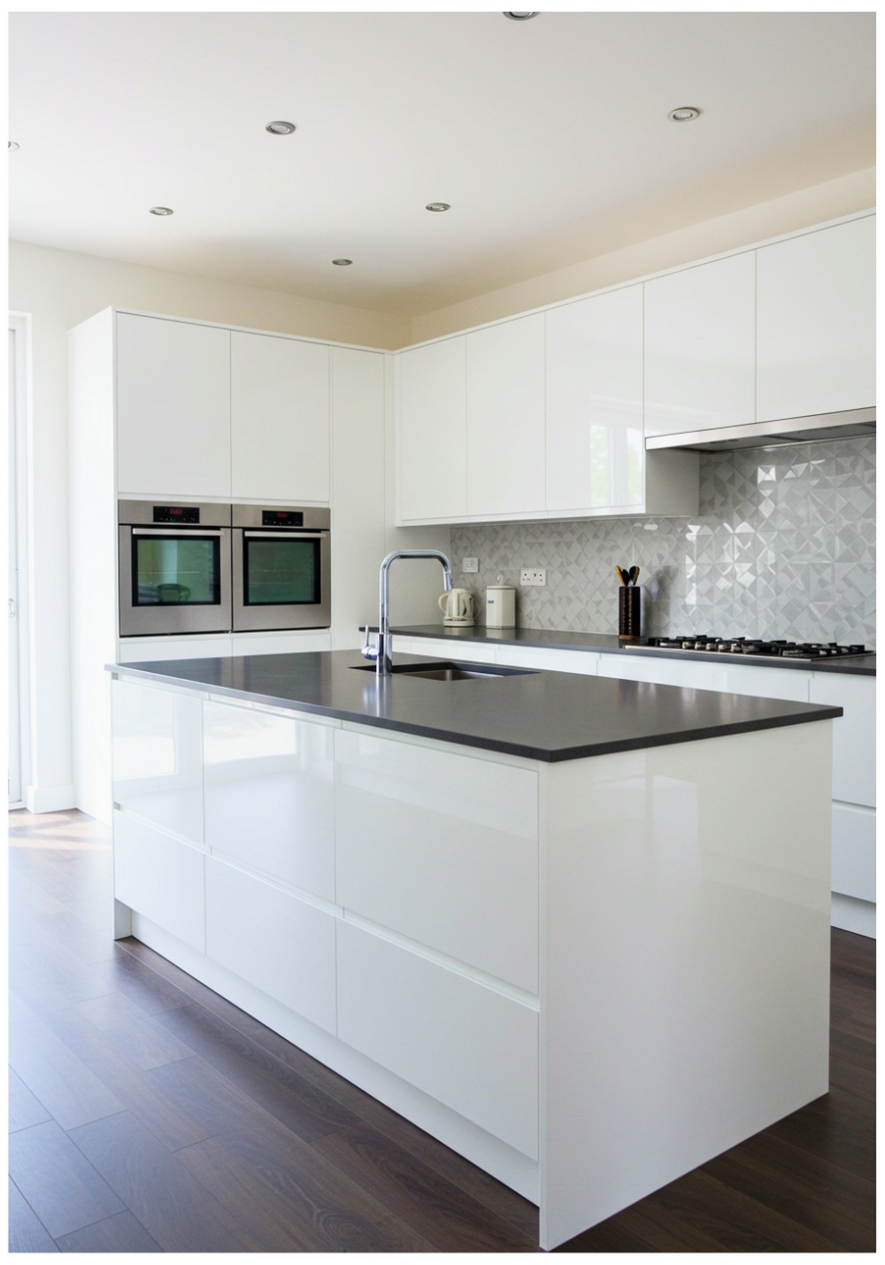 Glossy White Lacquered Surfaces