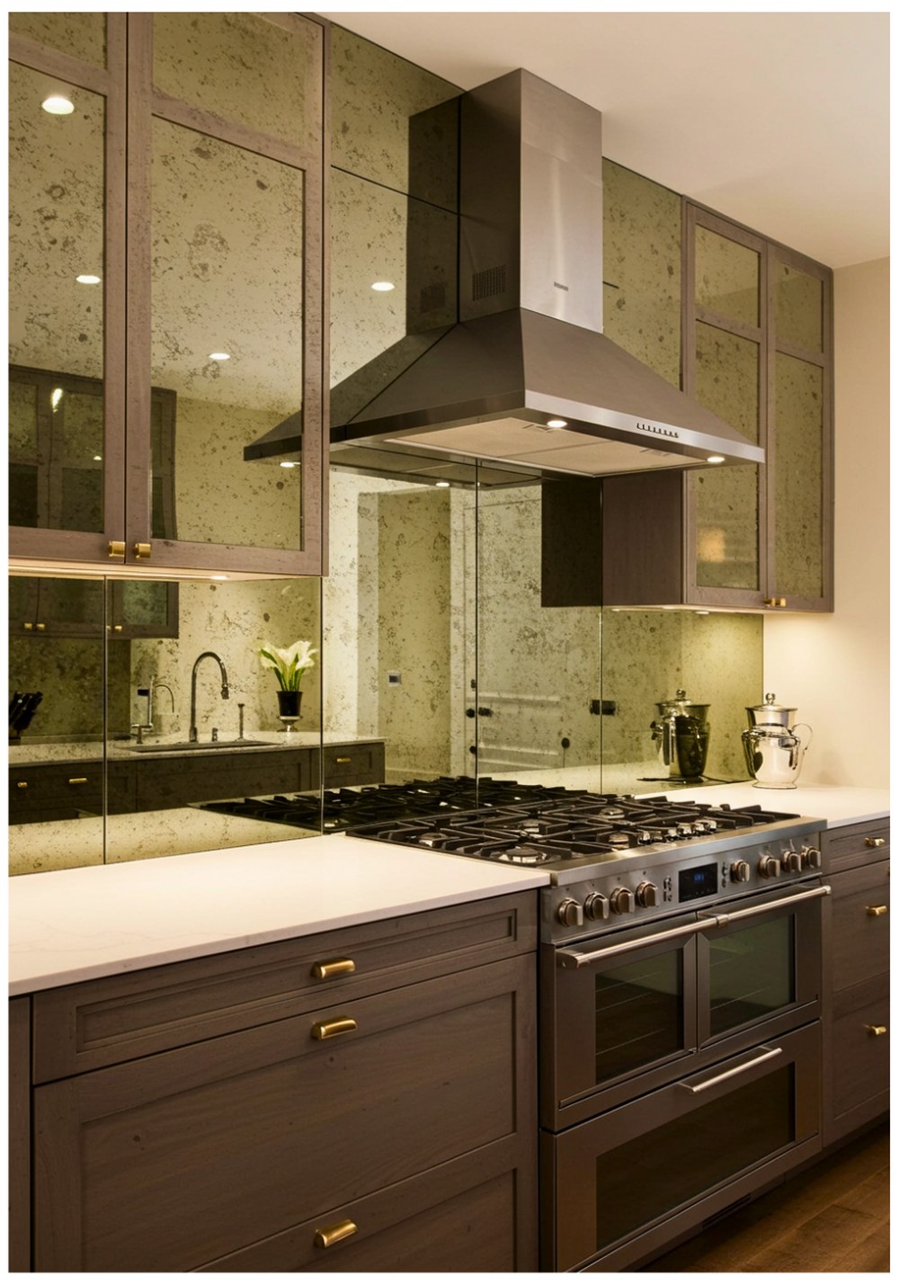 Mirrored Surface Reflective Depth