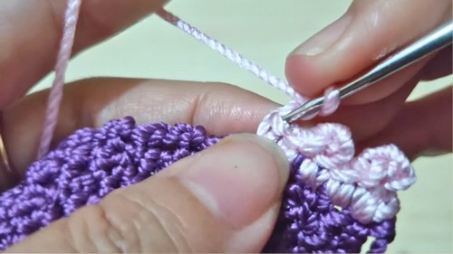 Beautiful Crochet Book Cover Pattern 5