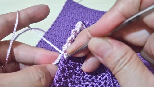 Beautiful Crochet Book Cover Pattern 6