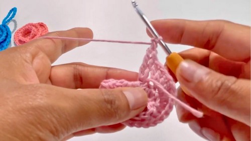 Crochet 3D Heart Keychain Pattern 3