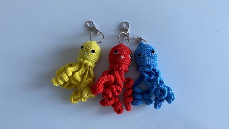 Crochet Amigurumi Jellyfish Keyring Pattern 9
