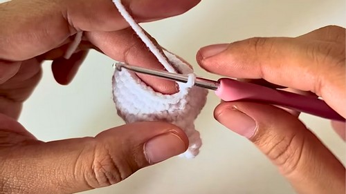 Crochet Bunny With Big Bow Pattern 3