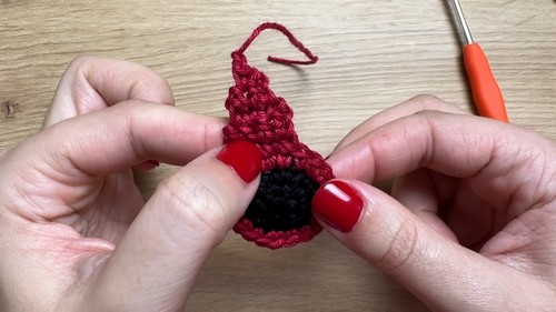 Crochet Demogorgon Keychain Pattern 4