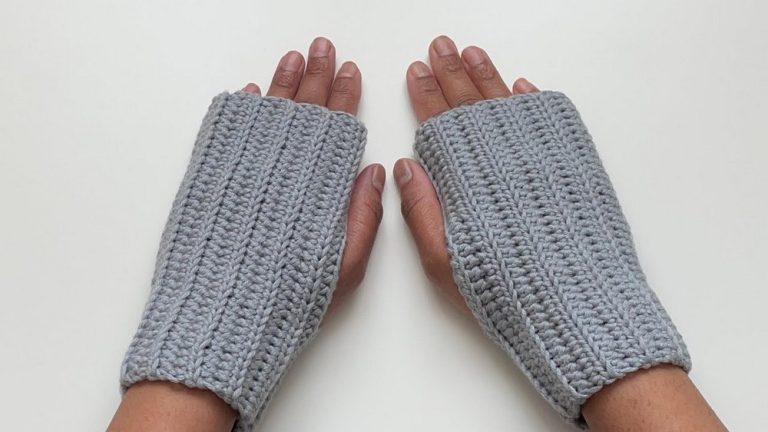 Crochet Fingerless Hand Mittens Pattern 9