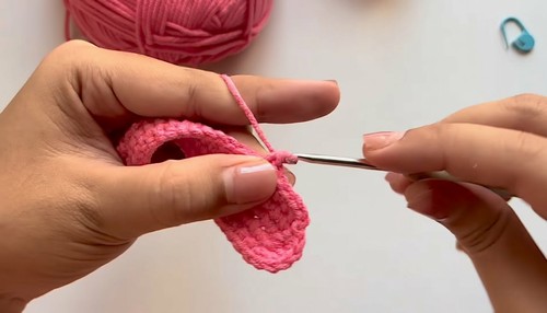 Crochet Flower And Butterfly Pouch Pattern 3