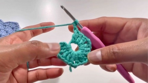 Crochet Granny Star Coffee Coaster Pattern 2