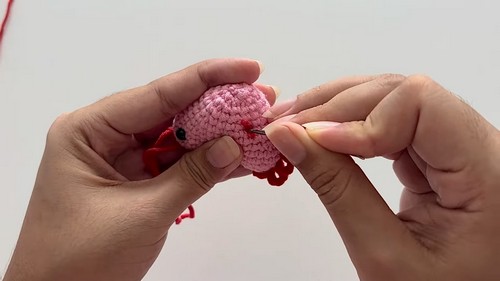 Crochet Heart Chicken Keychain Pattern 7