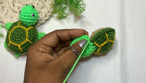 Crochet Mini Turtle Amigurumi Pattern 7