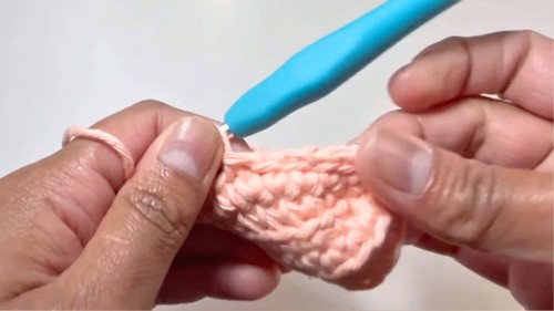 Crochet Mobile Phone Pouch Pattern 3