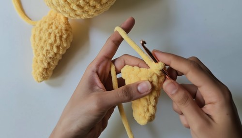 Cute Crochet Duck Amigurumi Pattern 6
