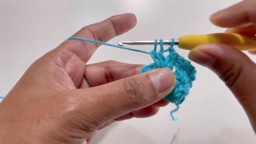 Easy Crochet Lacy Bookmark Pattern 4