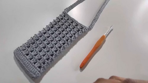 Easy Crochet Net Phone Cover Pattern 8