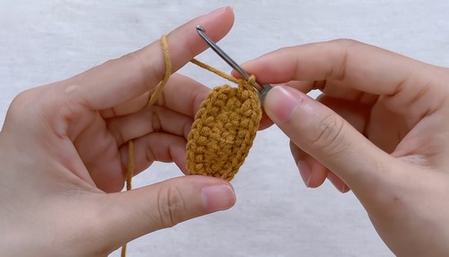 Super Crochet Heart Cactus Pot Pattern 5