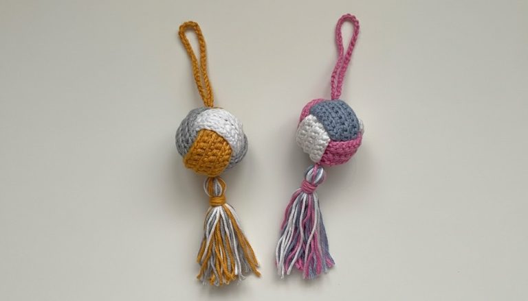 Wonderful Crochet Keychain Pattern 8