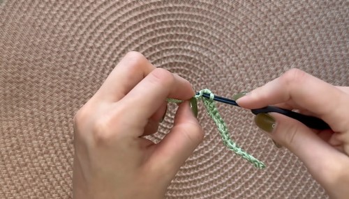 Beautiful Crochet Phone Bag Pattern 1