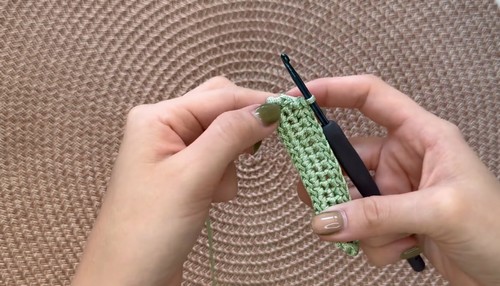 Beautiful Crochet Phone Bag Pattern 2