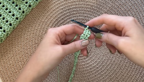 Beautiful Crochet Phone Bag Pattern 7