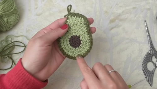 Crochet Avocado Coin Purse Pattern 6