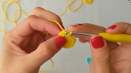 Crochet Christmas Candle Pattern 1
