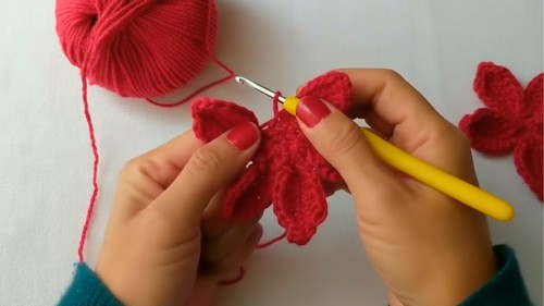 Crochet Christmas Candle Pattern 6