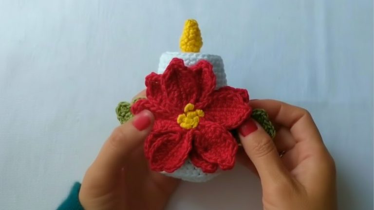 Crochet Christmas Candle Pattern 9