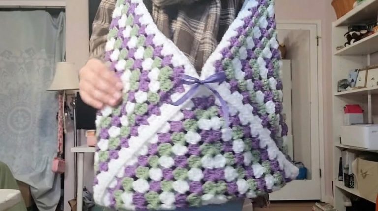 Crochet Granny Squares Bag Pattern 9