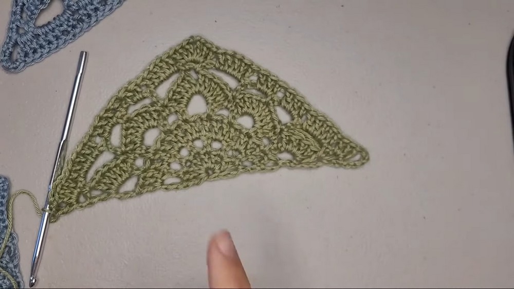 Crochet Half Willow Granny Square Pattern 5