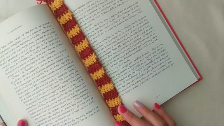Crochet Harry Potter Page Divider Pattern 8