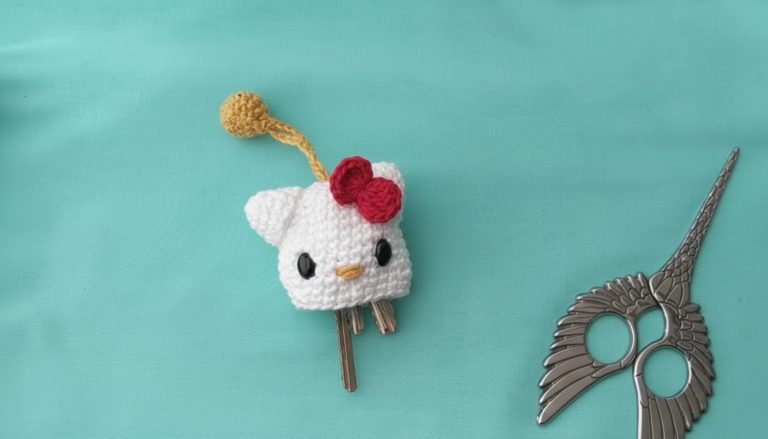 Crochet Hello Kitty Key Holder Pattern 10
