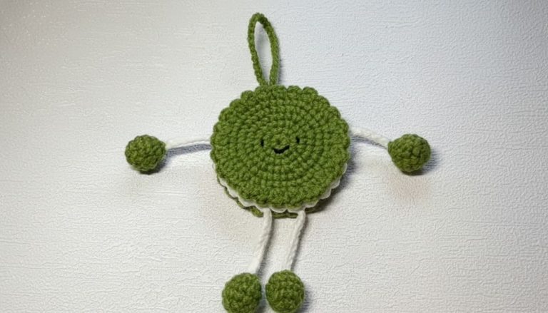 Crochet Matcha Cookie Pendant Pattern 10