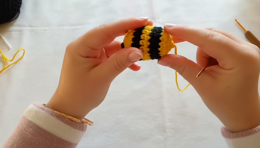 Crochet Mini Amigurumi Bee Pattern 6