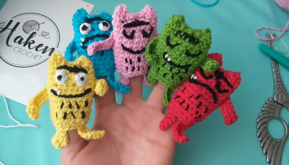Puppet Pattern Monster How to Crochet Monster Finger Puppets Pattern That Kids Adore - The ...