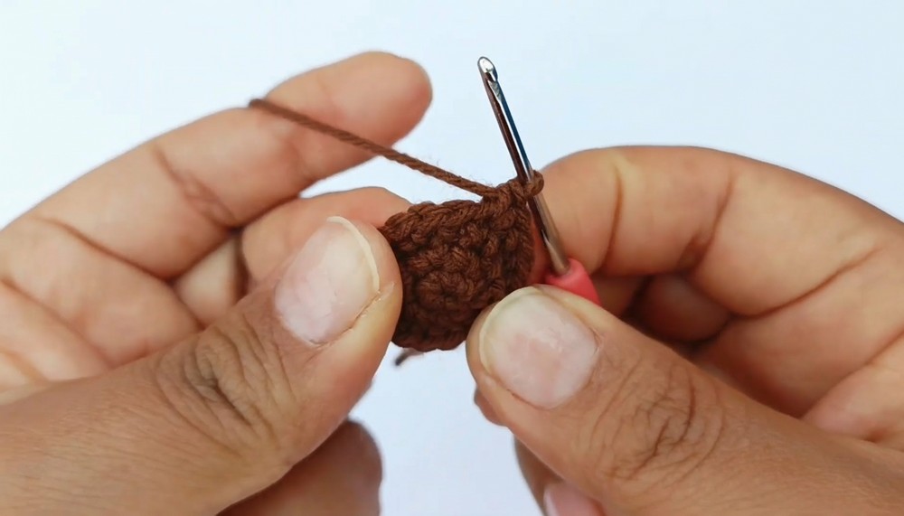 Crochet Sunflower In Macetita Pattern 2