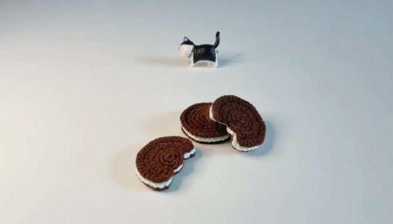 Wonderful Crochet Bitten Oreo Pattern 11