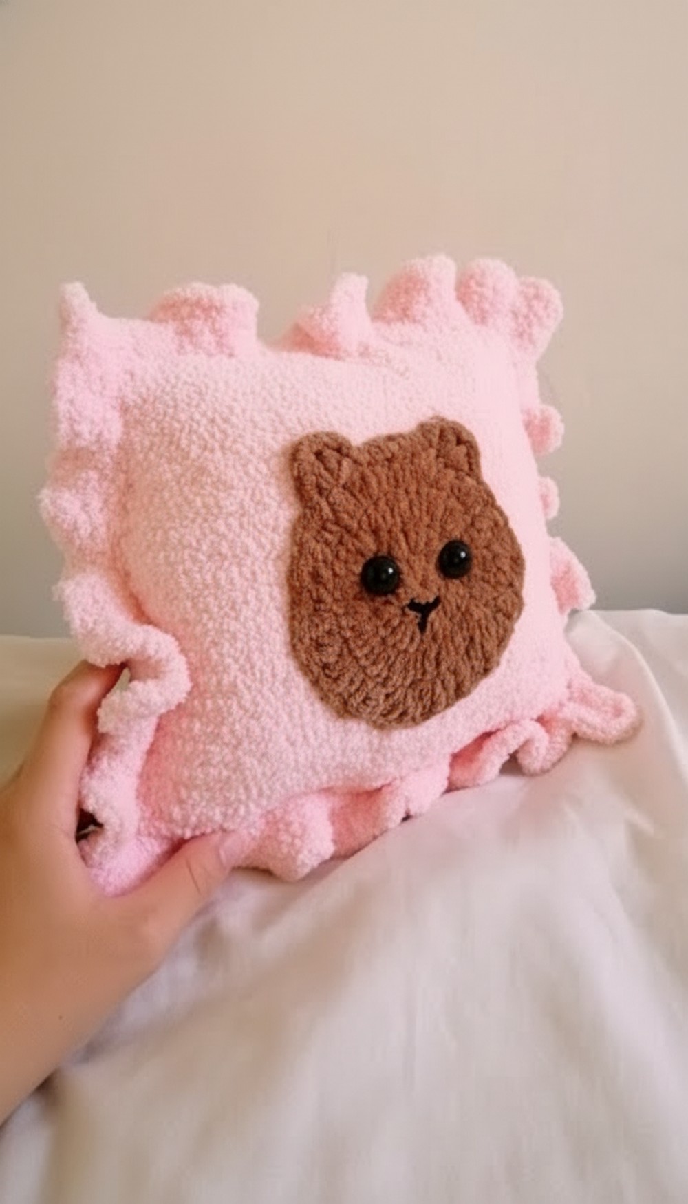 Beautiful Crochet Cushion Pattern 7