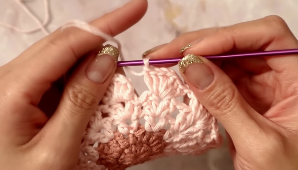 Beautiful Crochet Flower Pattern 4