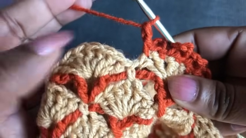 Beautiful Crochet Poncho Pattern 4