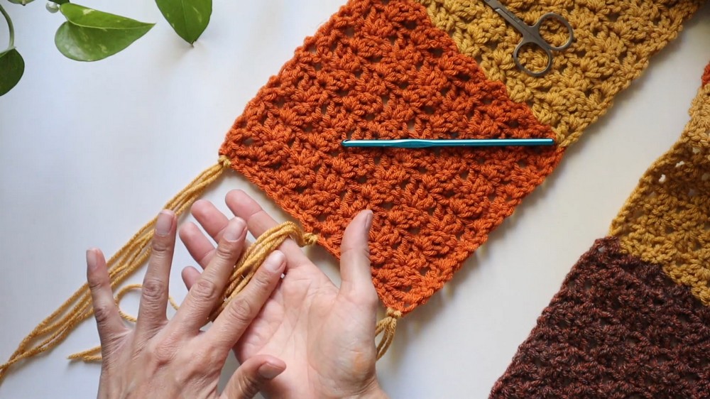 Cozy Fall Crochet Scarf Pattern 6