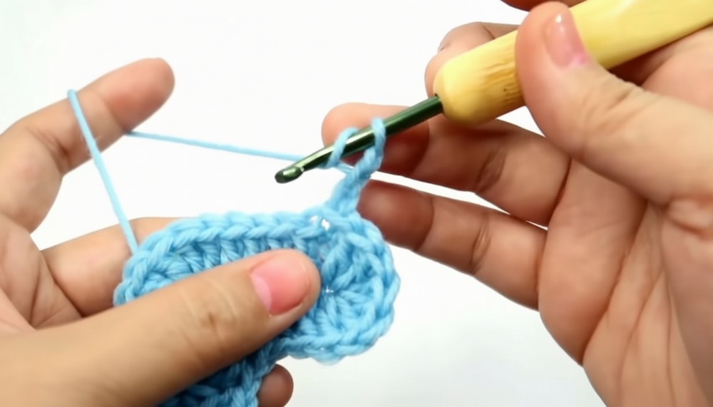 Crochet Heart Shaped Purse Pattern 3