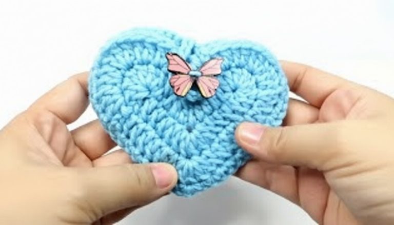 Crochet Heart Shaped Purse Pattern 8