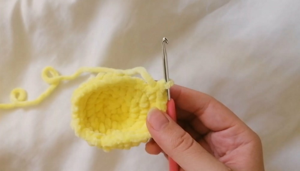 Crochet Pooh In The Bathtub Pattern 4