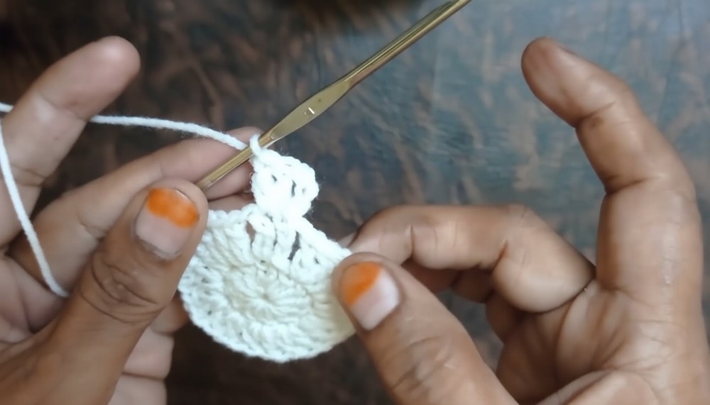 Crochet Round Placement Pattern 2