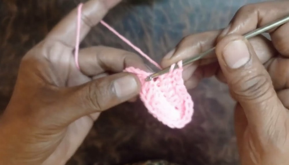 Cute Crochet Baby Shoes Pattern 2