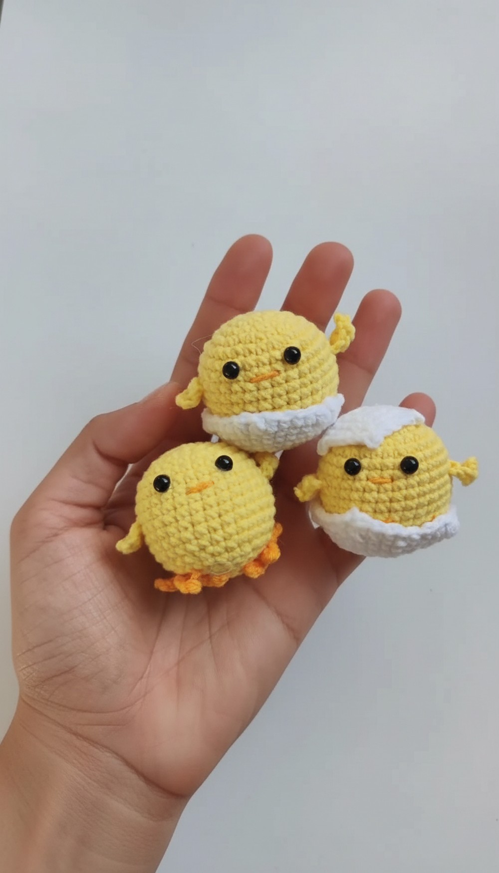 Cute Crochet Eggshell Chicks Pattern 9